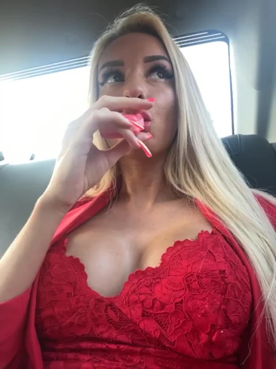 View or download file goldpussy69 on 2023-08-28 from bongacams