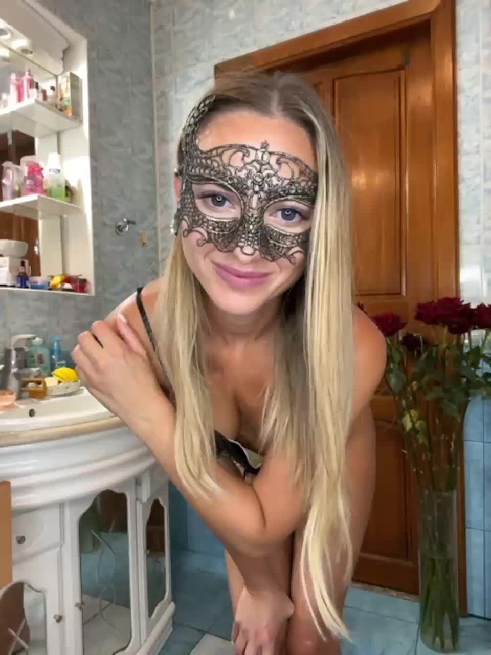 View or download file lady_dee on 2023-08-28 from bongacams