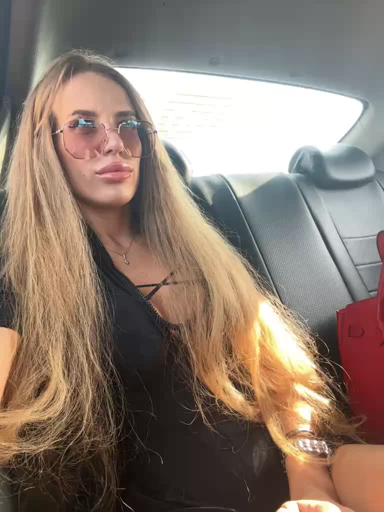 View or download file blondinochkaa on 2023-08-30 from bongacams