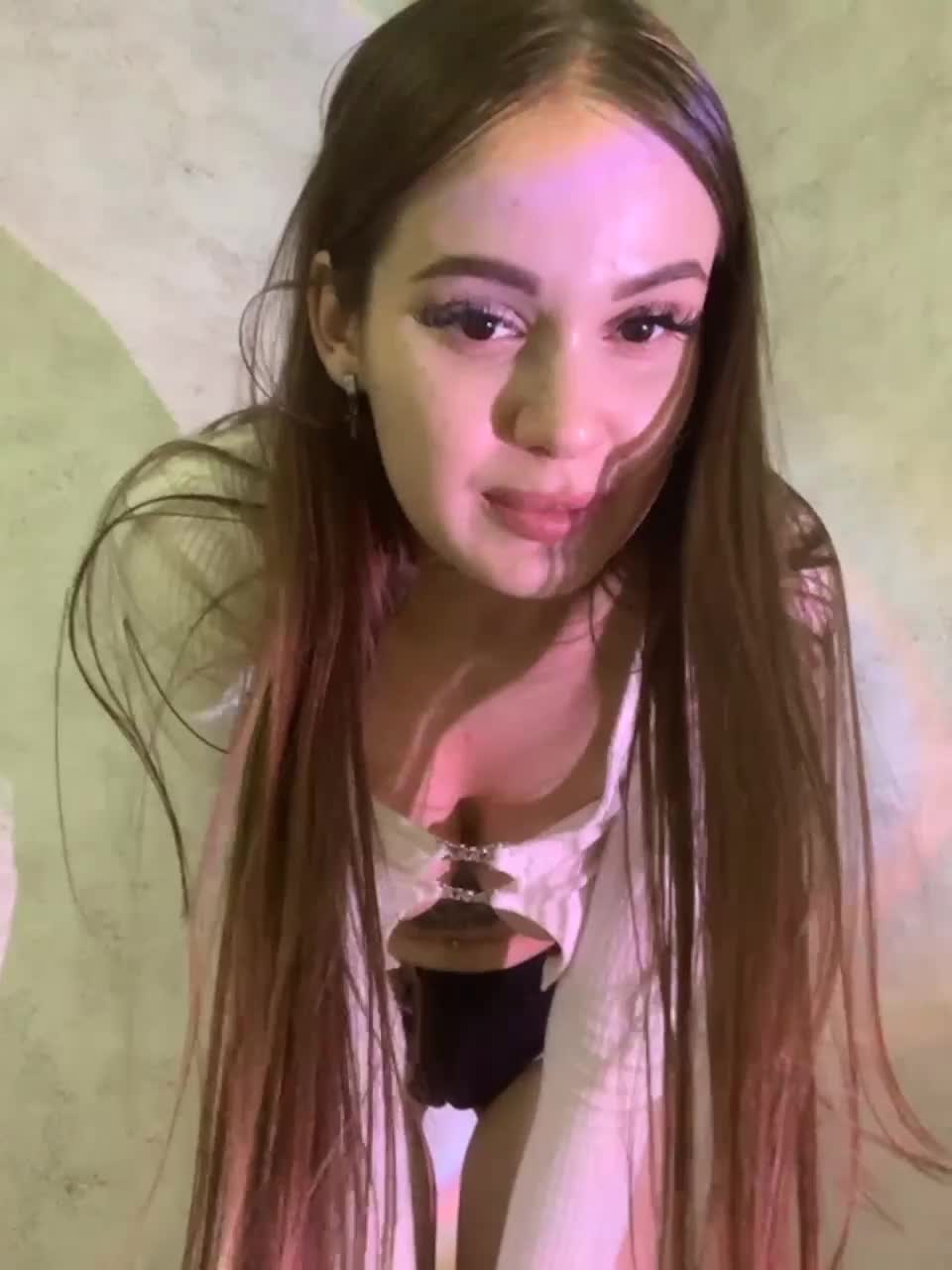 View or download file mollyamor on 2023-08-30 from bongacams