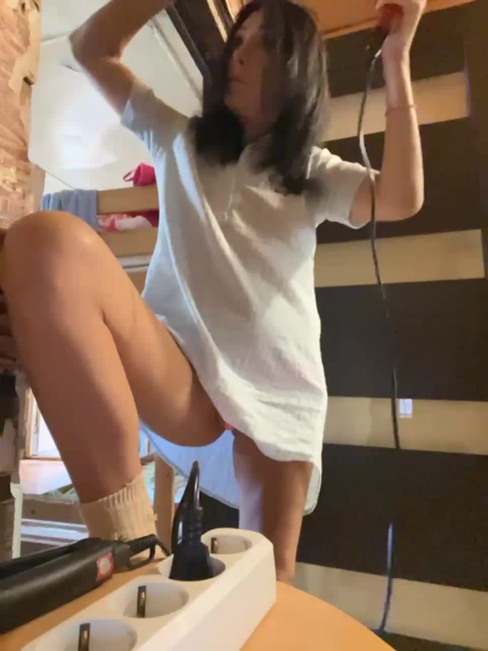 View or download file karolinamilf on 2023-08-31 from bongacams