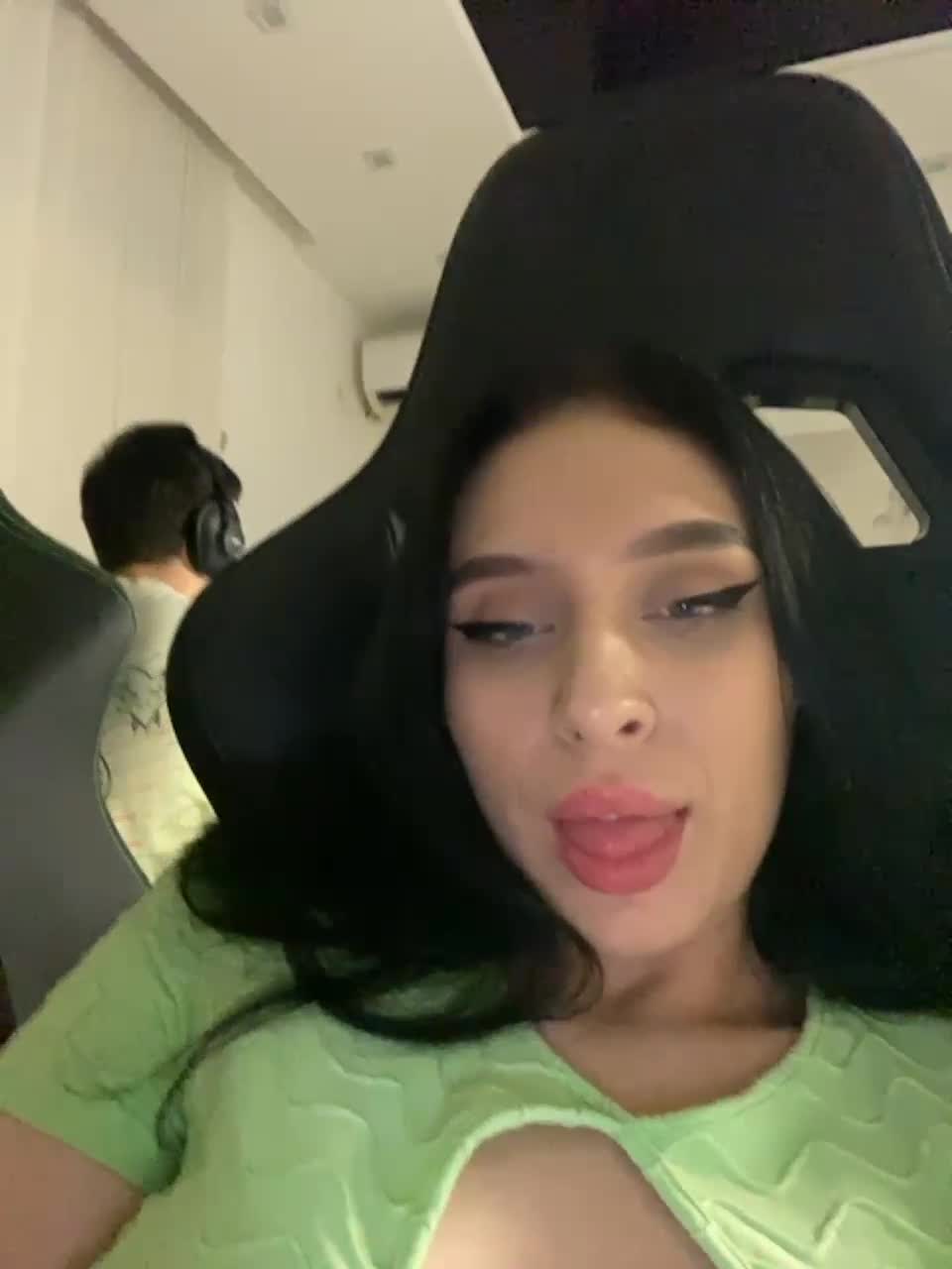 View or download file partynextnext on 2023-08-31 from bongacams