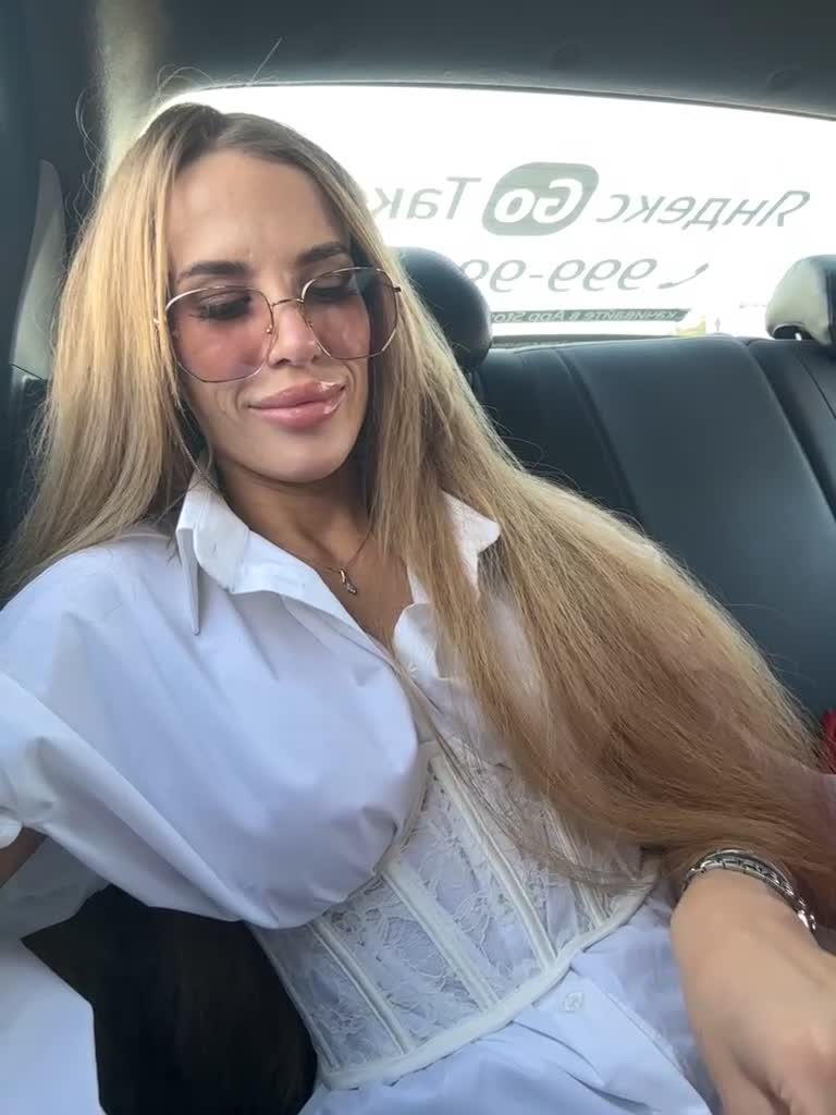 View or download file blondinochkaa on 2023-09-01 from bongacams