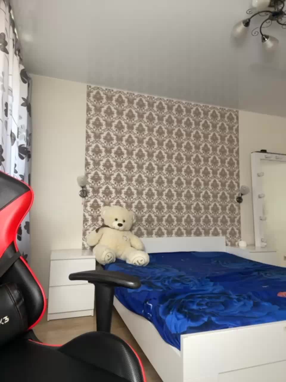 View or download file vikikiss on 2023-09-01 from bongacams