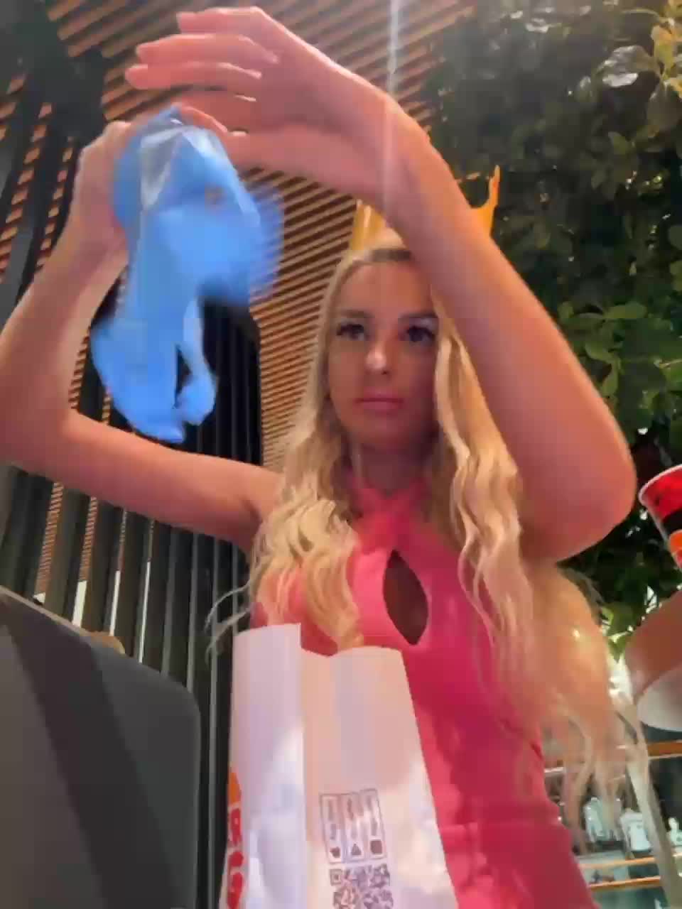 View or download file goldpussy69 on 2023-09-04 from bongacams