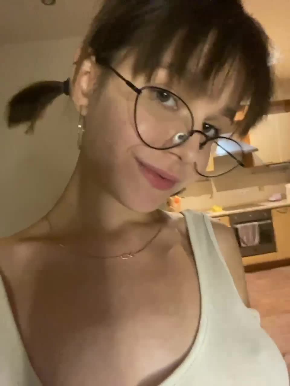 View or download file lisspussy on 2023-09-04 from bongacams