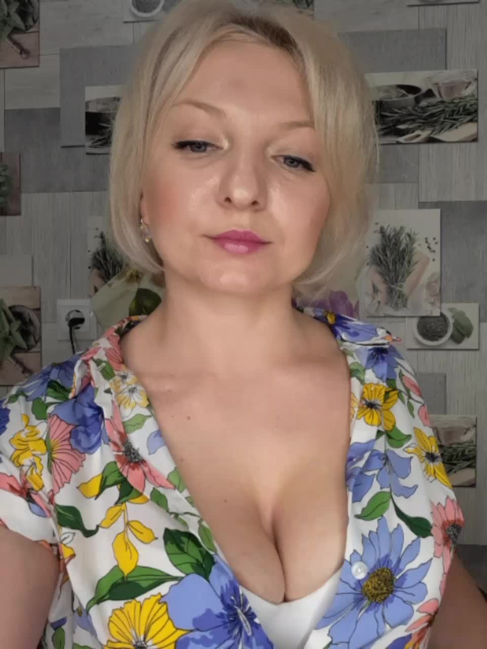 View or download file anesteishen on 2023-09-05 from bongacams