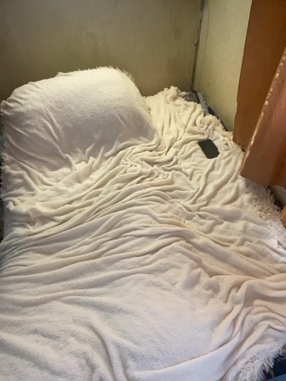 View or download file milaa1998 on 2023-09-05 from bongacams