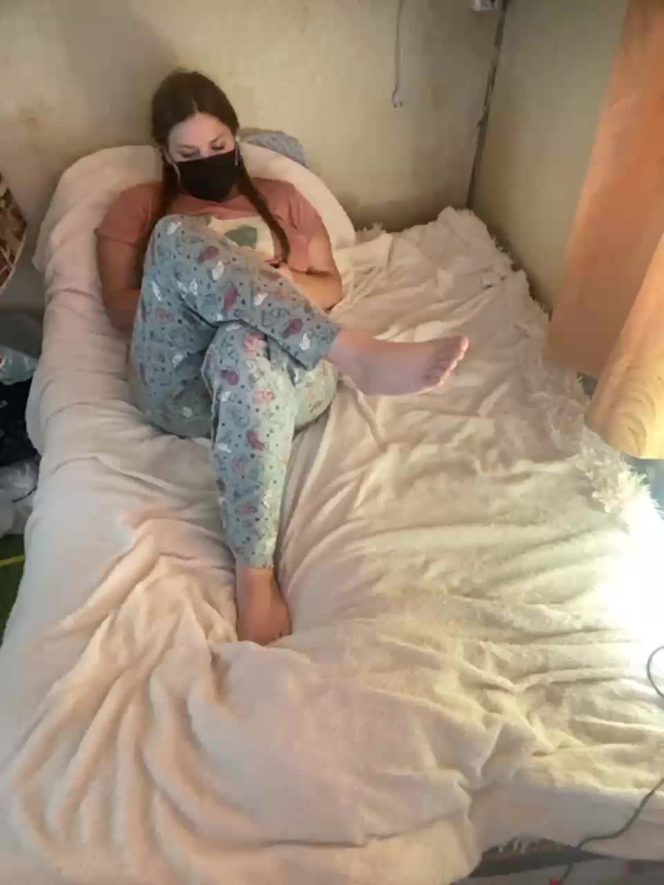 View or download file milaa1998 on 2023-09-05 from bongacams