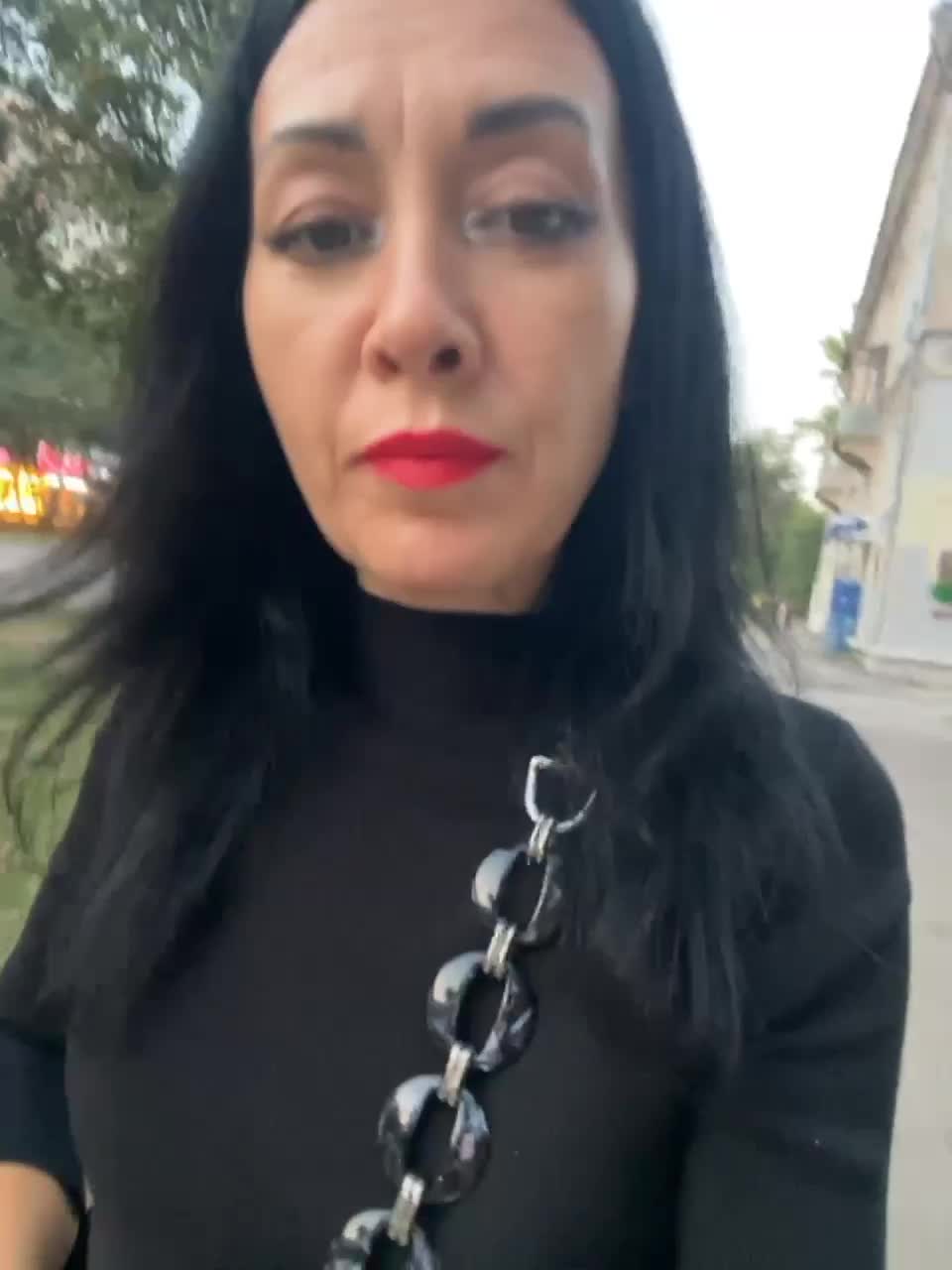 View or download file karolinamilf on 2023-09-06 from bongacams