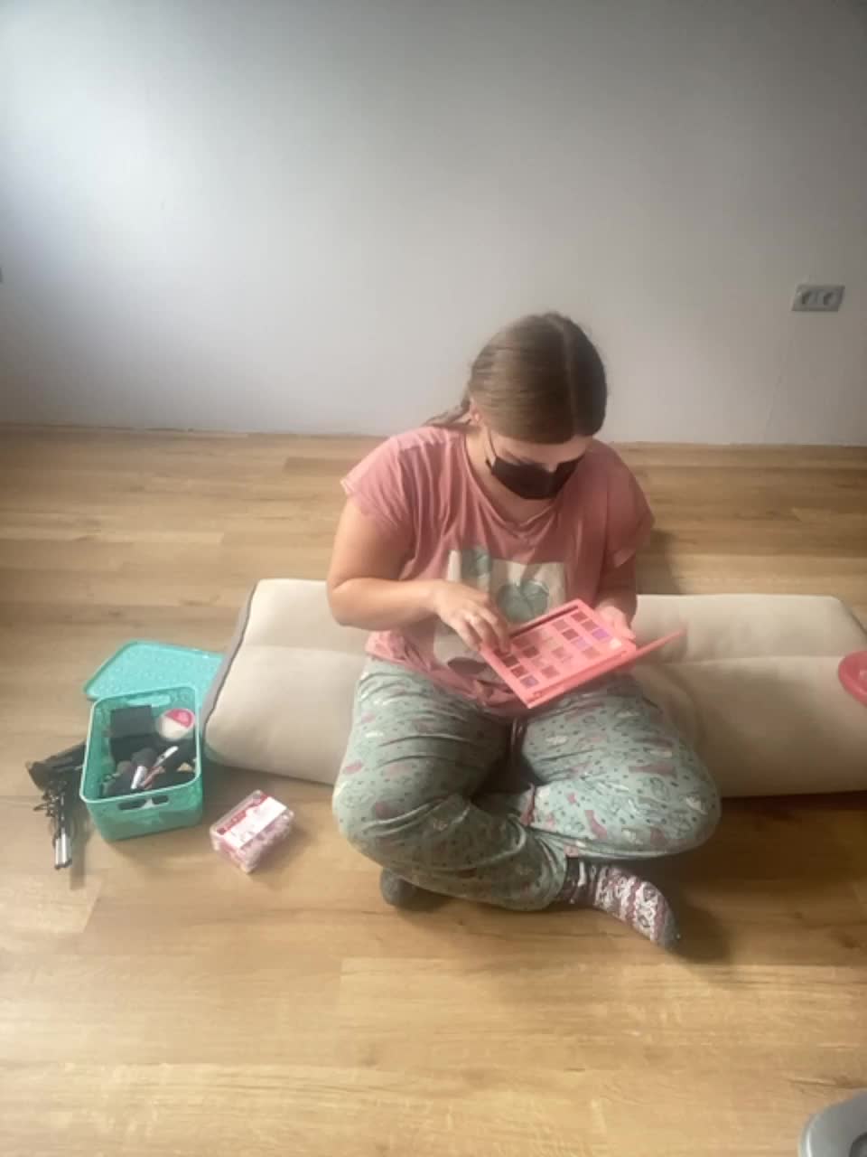 View or download file milaa1998 on 2023-09-06 from bongacams