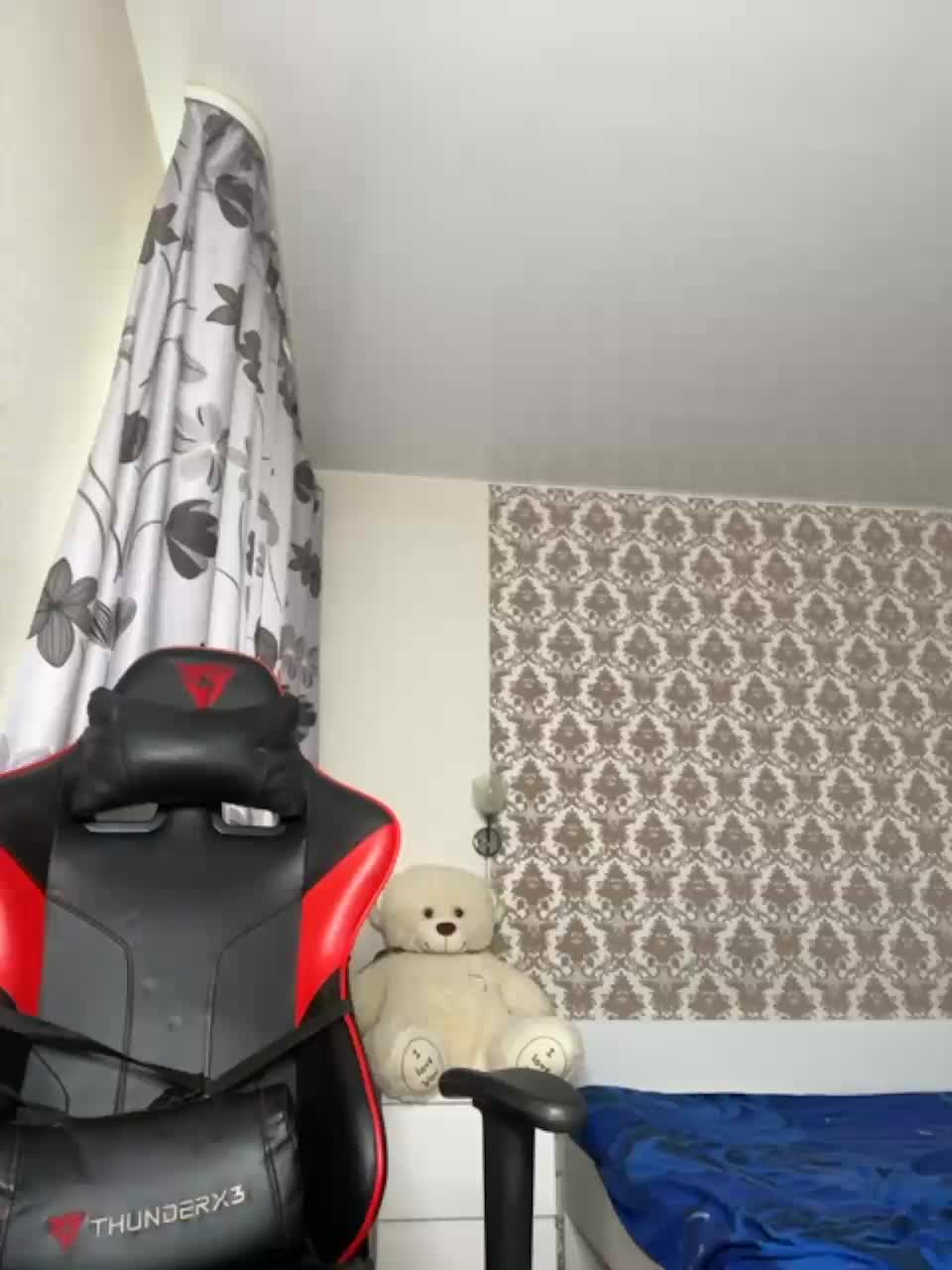 View or download file vikikiss on 2023-09-06 from bongacams