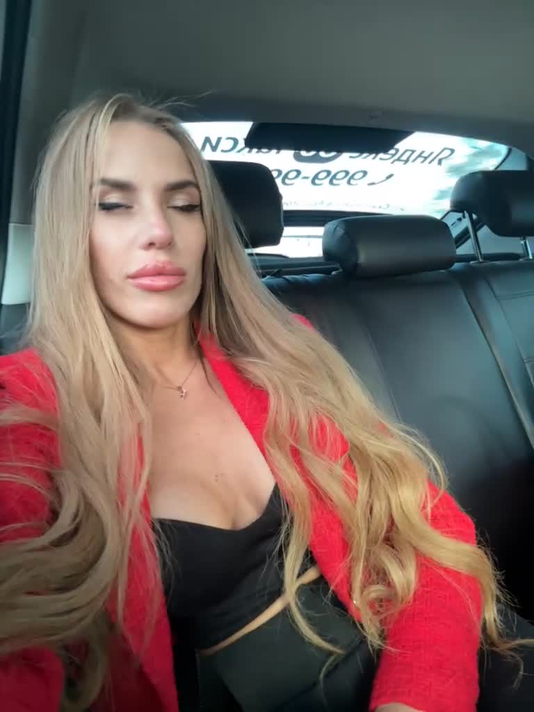 View or download file blondinochkaa on 2023-09-07 from bongacams