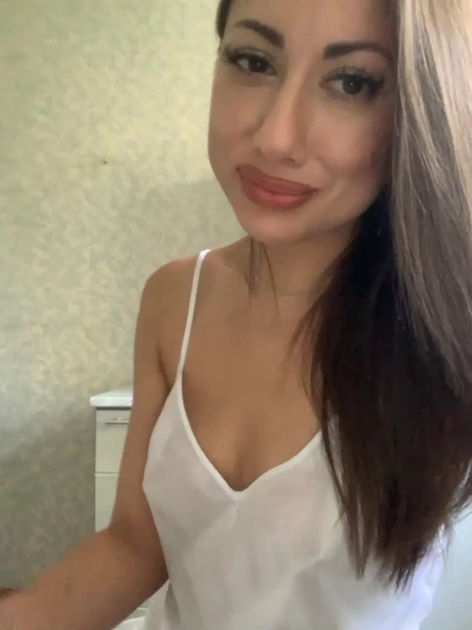 View or download file _kitana_mk_ on 2023-09-08 from bongacams