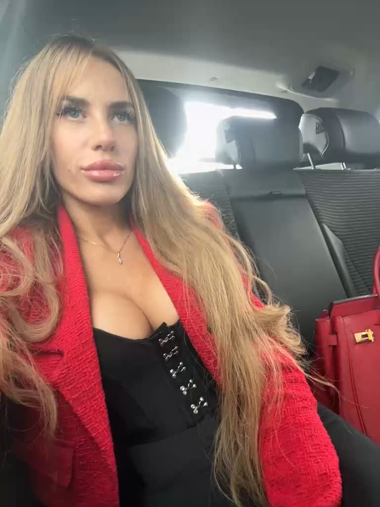 View or download file blondinochkaa on 2023-09-08 from bongacams