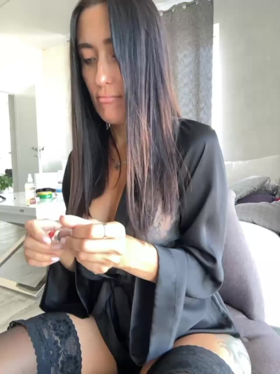 View or download file linahelen on 2023-09-10 from bongacams