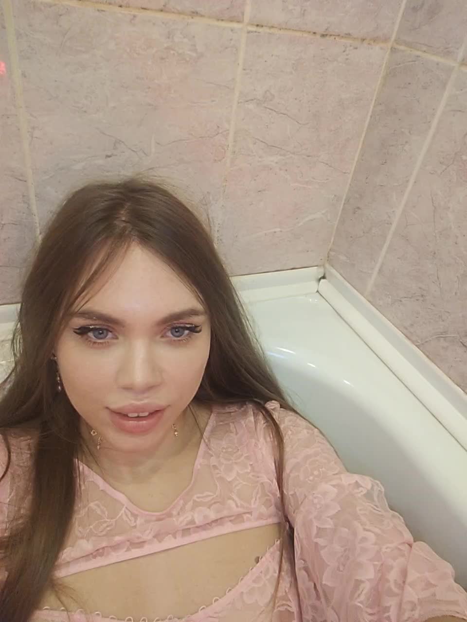 View or download file mimifors on 2023-09-10 from bongacams