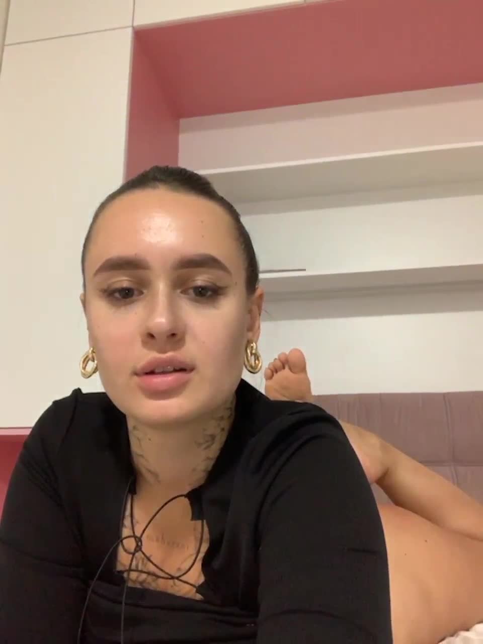 View or download file originalhooli on 2023-09-10 from bongacams