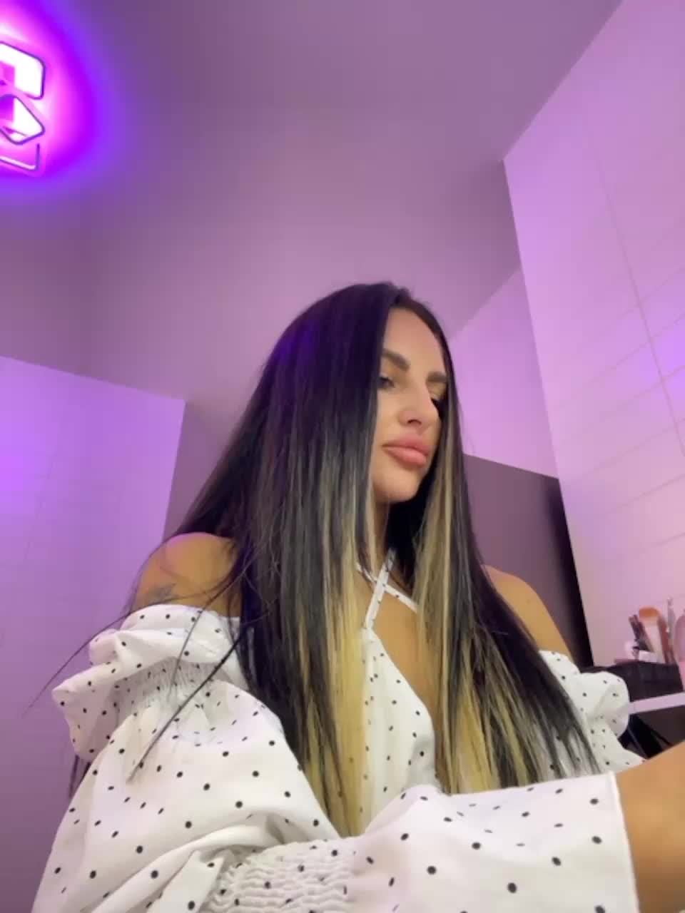 View or download file sweetkira25 on 2023-09-10 from bongacams