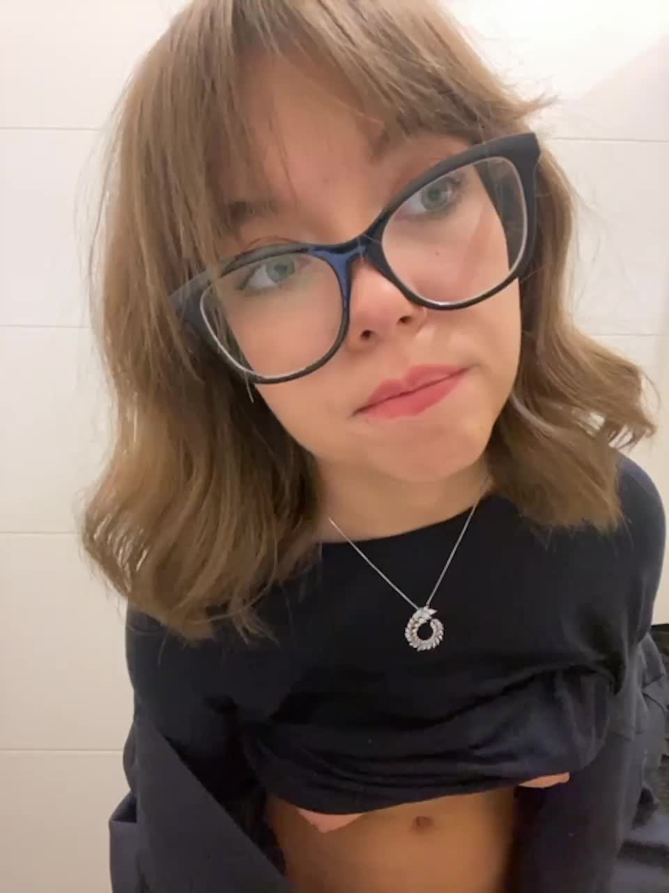 View or download file _alessandra on 2023-09-12 from bongacams