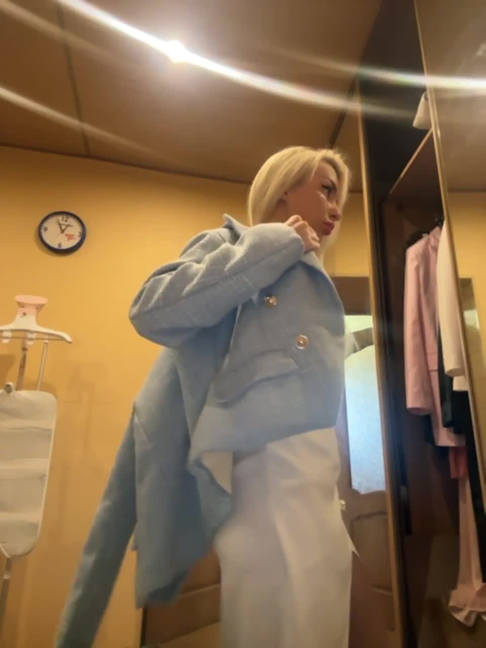 View or download file goldpussy69 on 2023-09-12 from bongacams