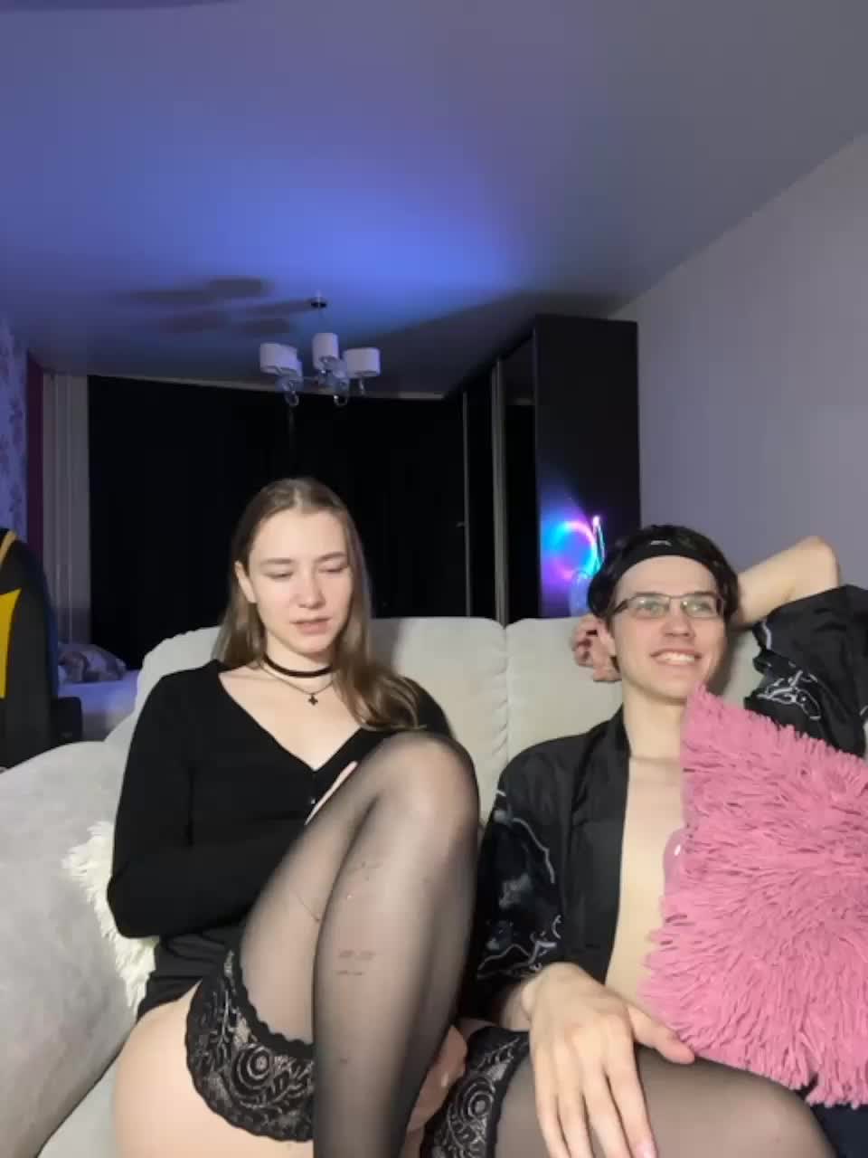 View or download file shrimprolls on 2023-09-12 from bongacams