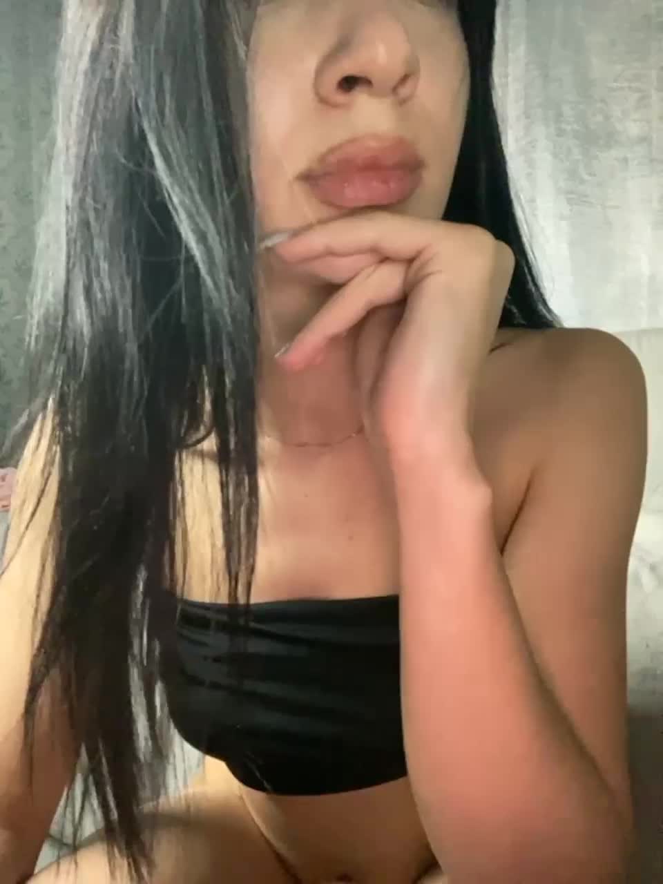 View or download file yourlovessz on 2023-09-12 from bongacams