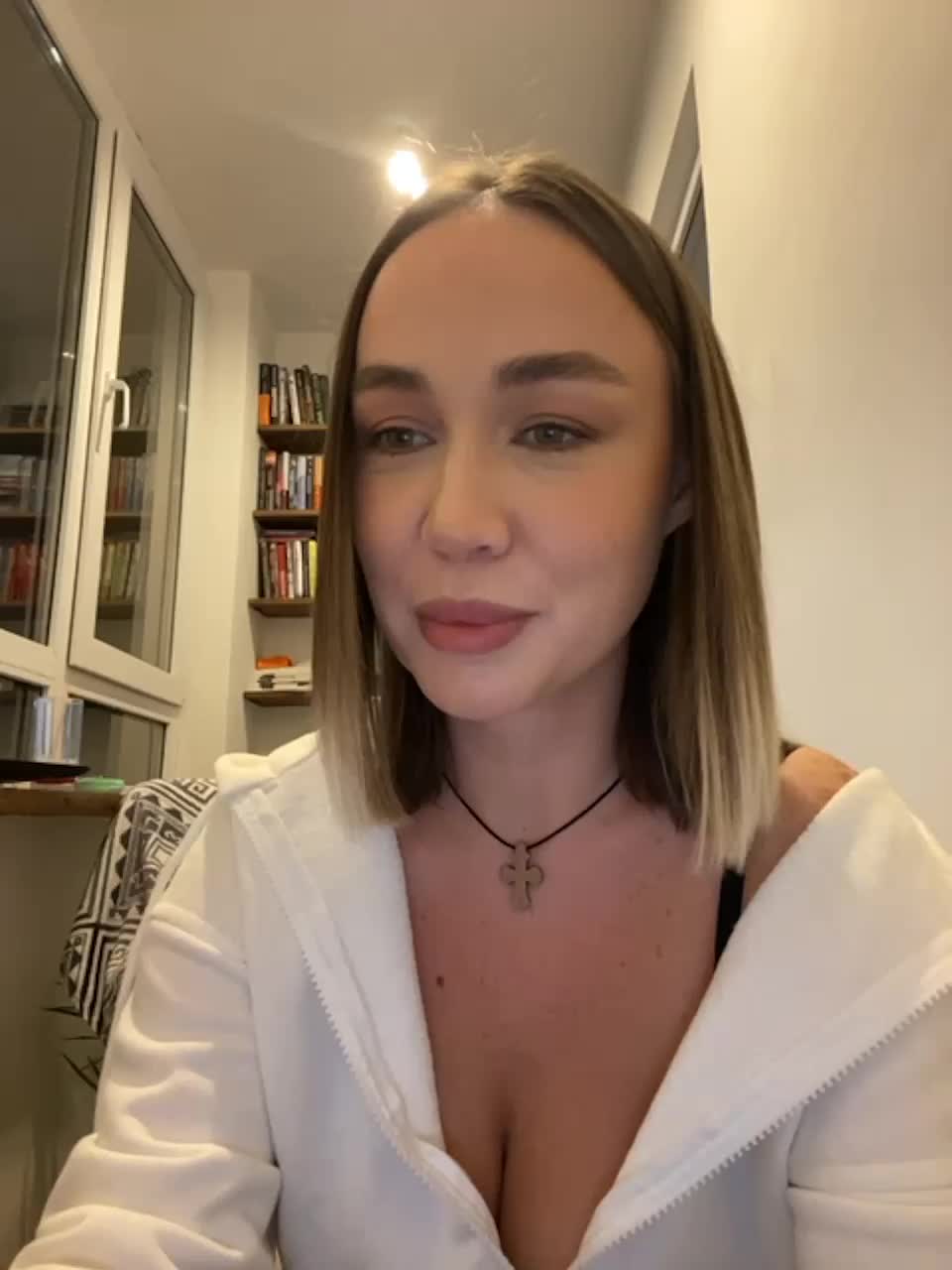 View or download file emili1_ on 2023-09-13 from bongacams