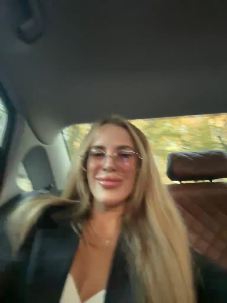 View or download file blondinochkaa on 2023-09-14 from bongacams