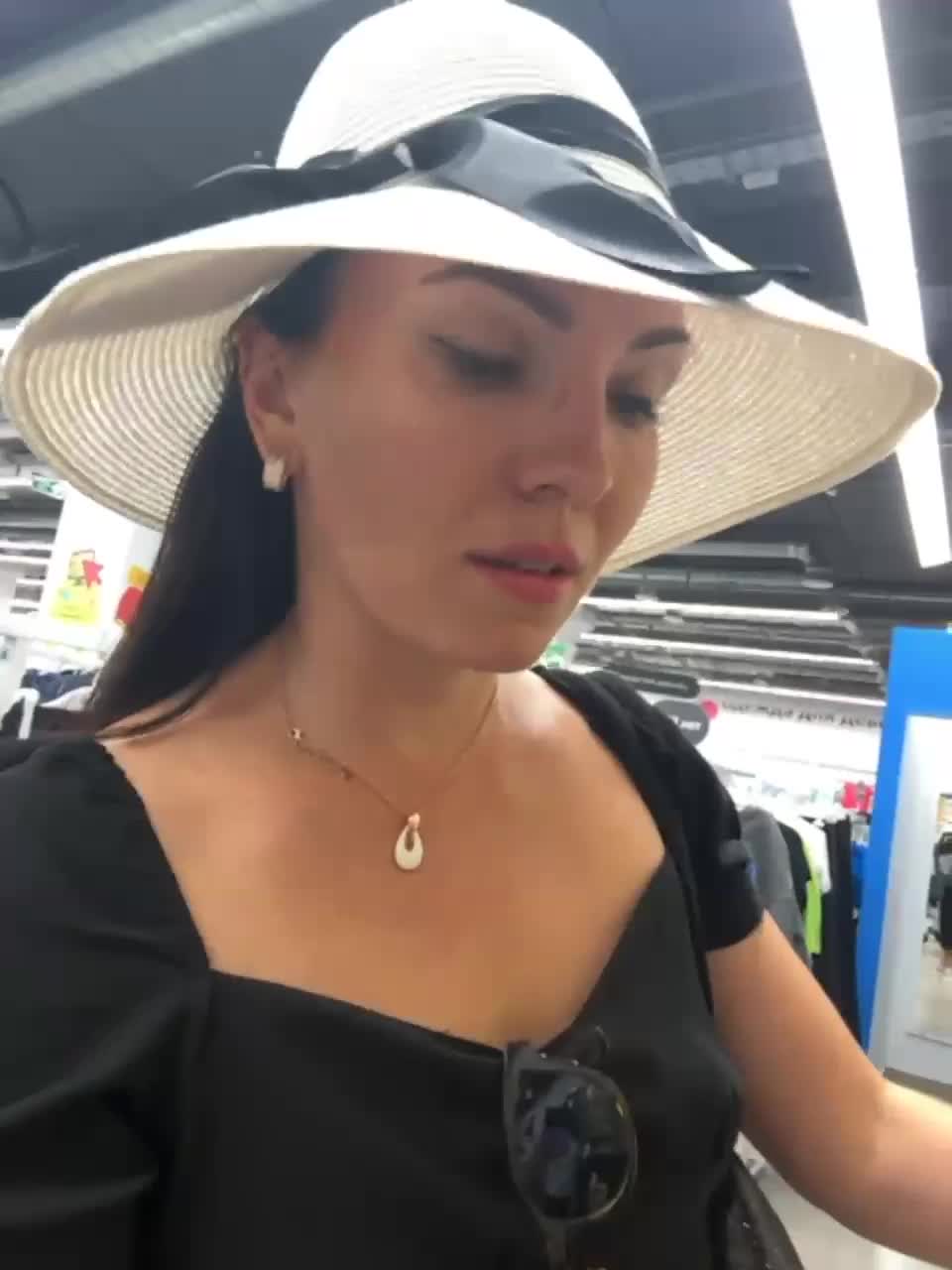 View or download file divora on 2023-09-14 from bongacams