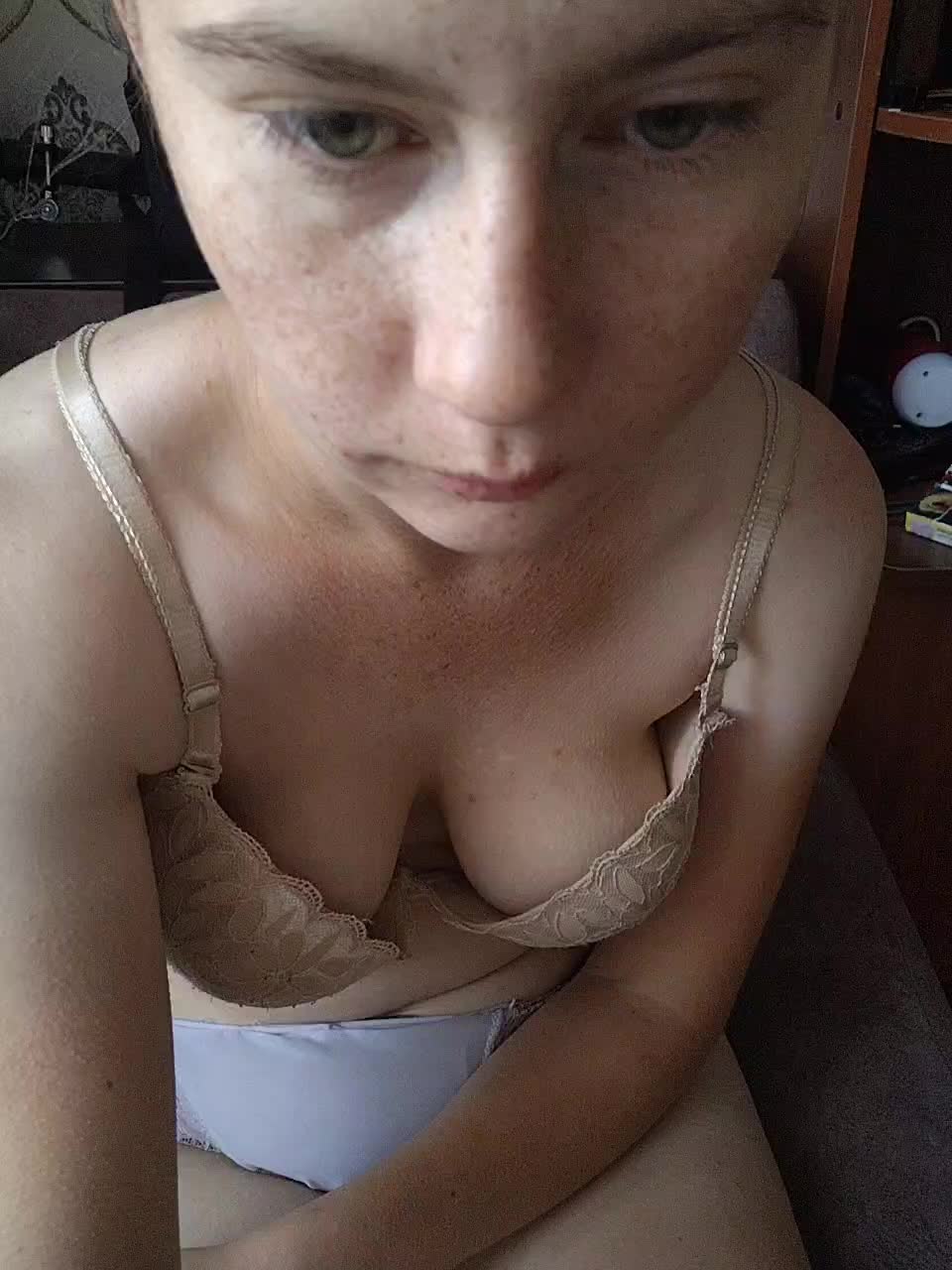 View or download file malinka1512 on 2023-09-14 from bongacams