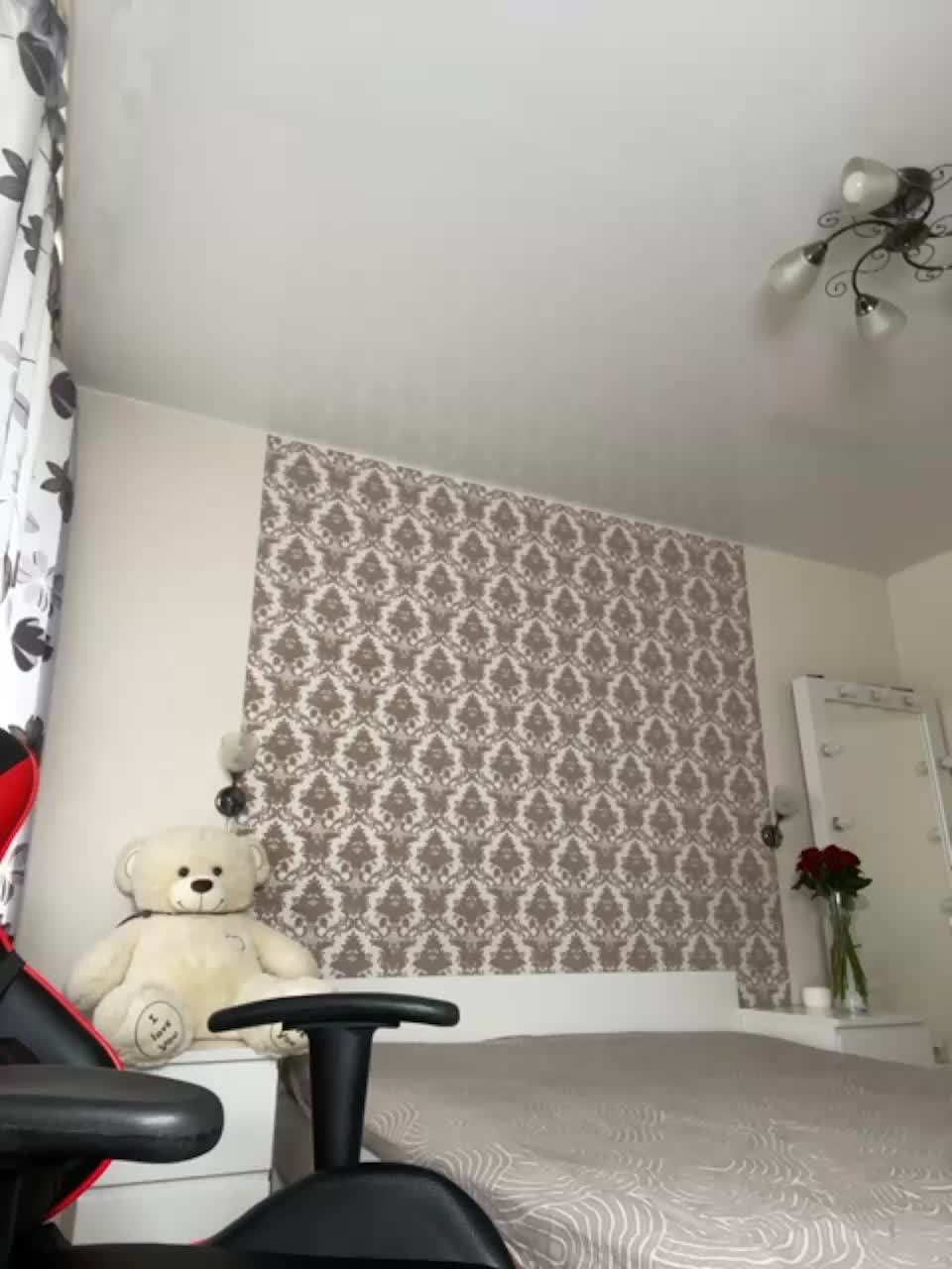 View or download file vikikiss on 2023-09-14 from bongacams