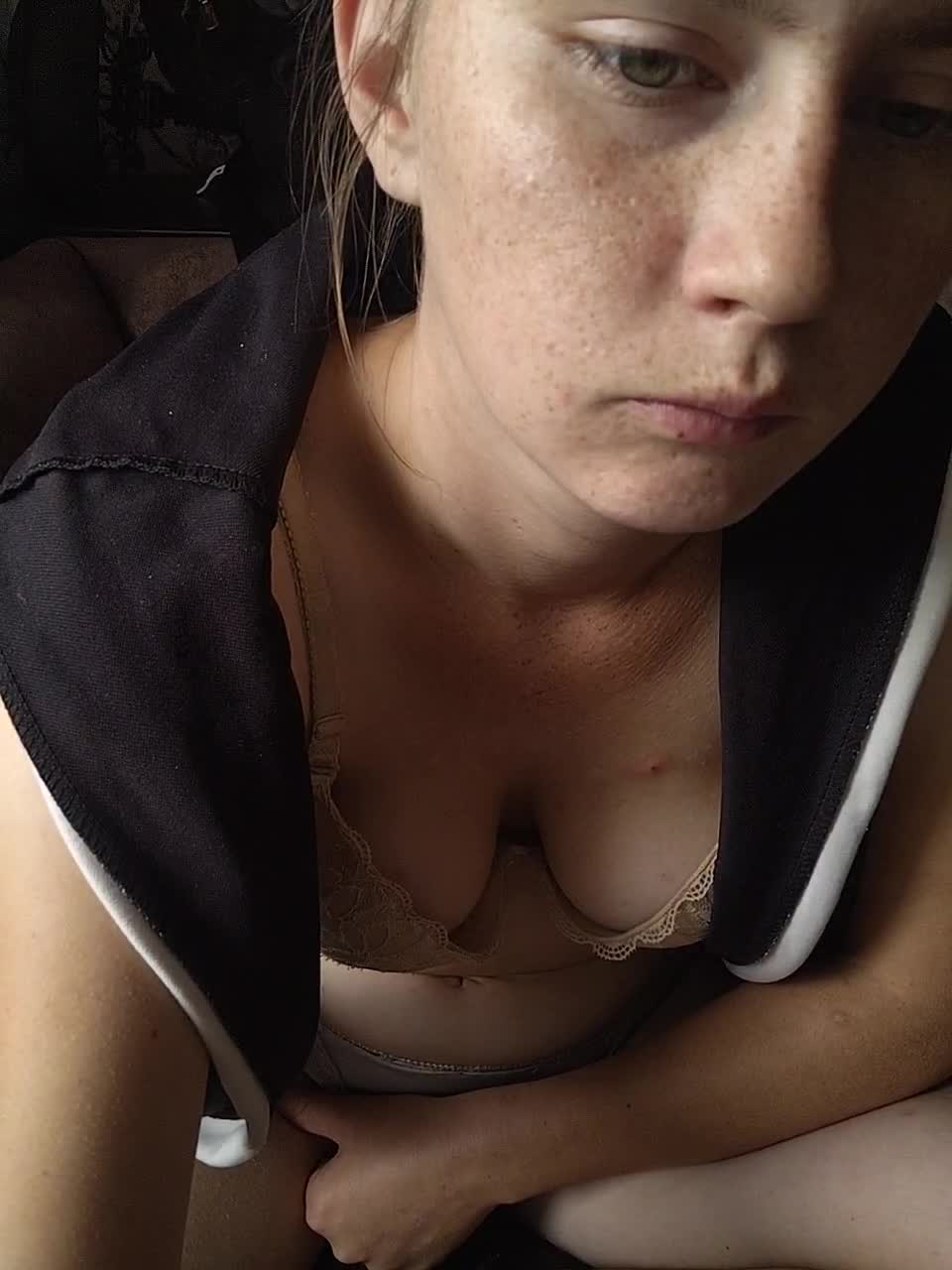 View or download file malinka1512 on 2023-09-16 from bongacams