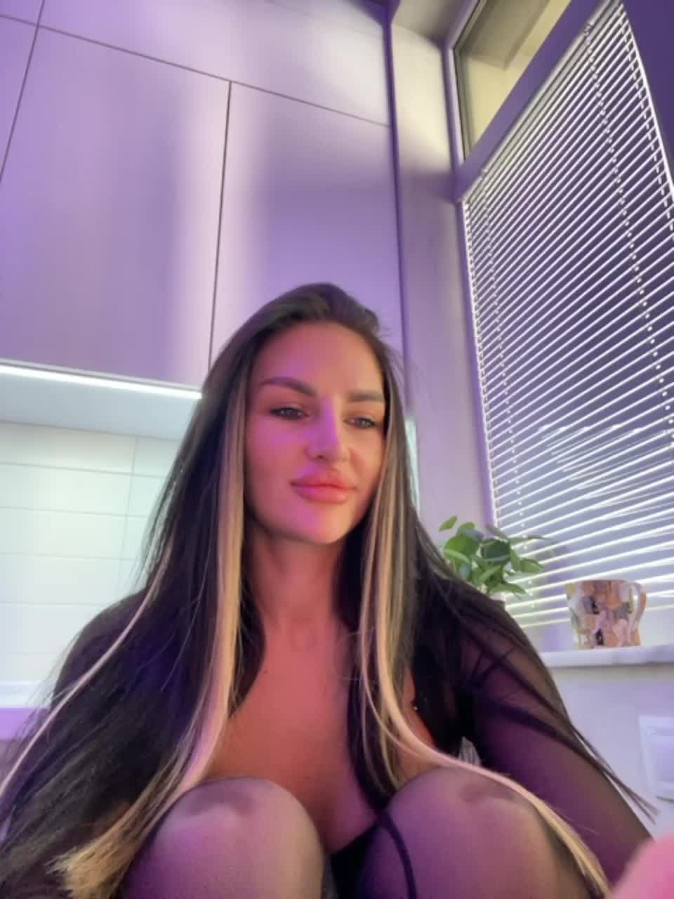 View or download file sweetkira25 on 2023-09-16 from bongacams