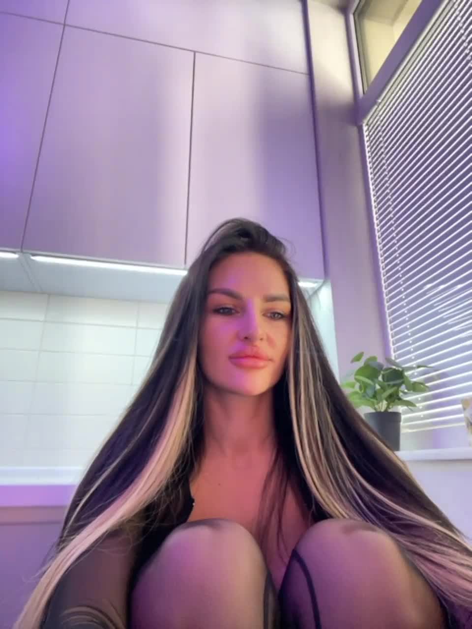 View or download file sweetkira25 on 2023-09-16 from bongacams