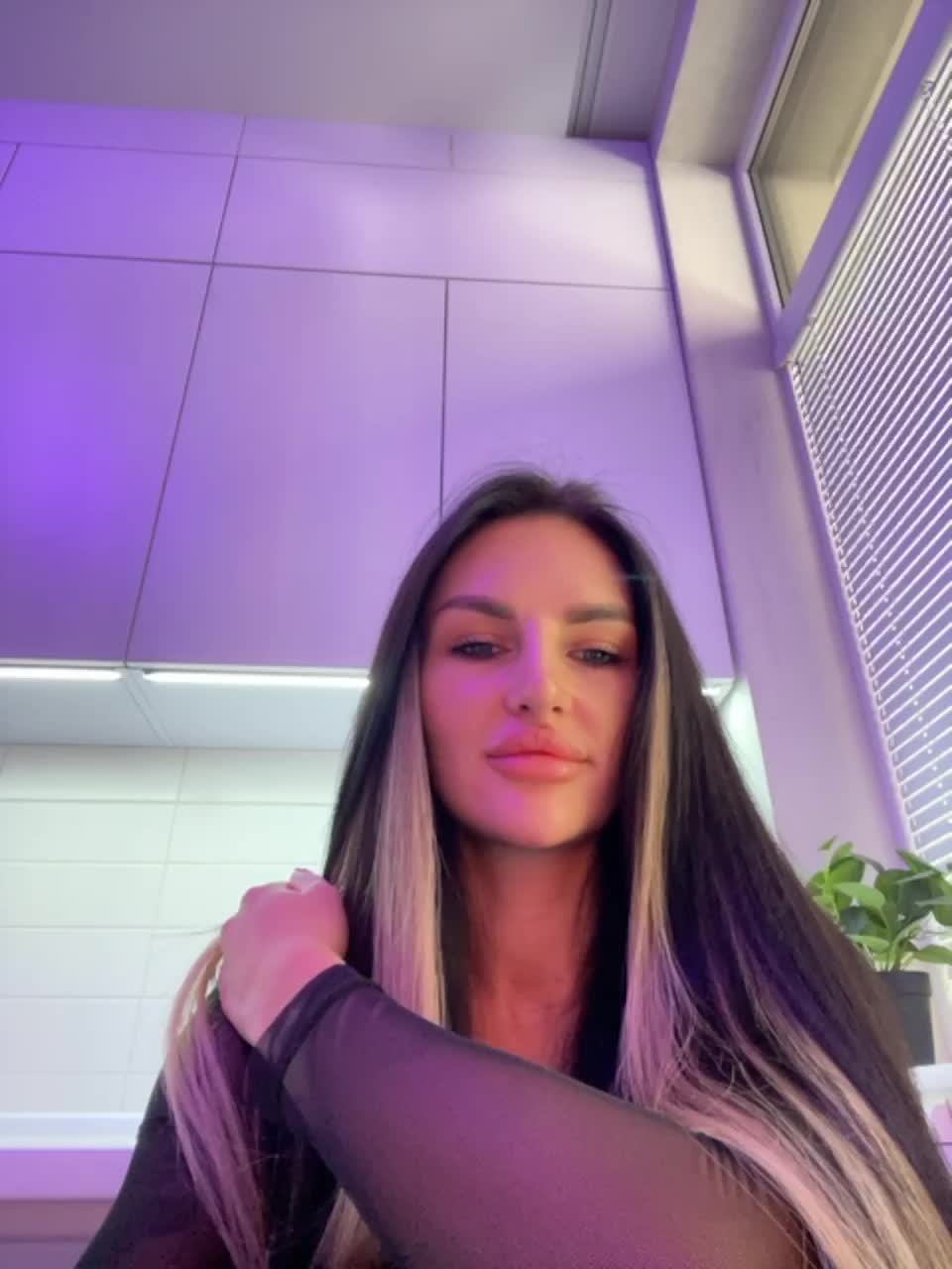 View or download file sweetkira25 on 2023-09-16 from bongacams