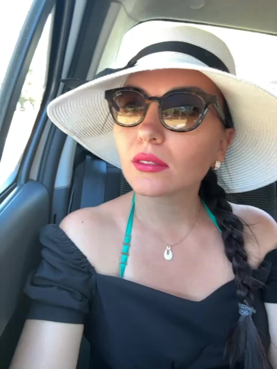 View or download file divora on 2023-09-19 from bongacams