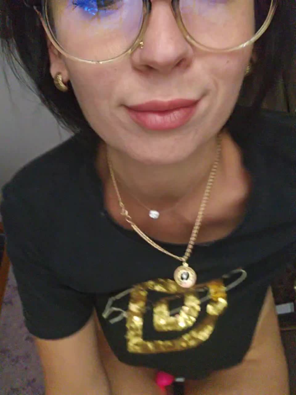 View or download file aureliyxxx on 2023-09-21 from bongacams