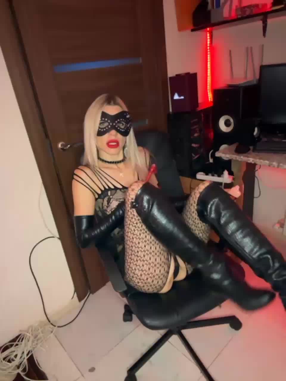 View or download file iraiegor on 2023-09-21 from bongacams