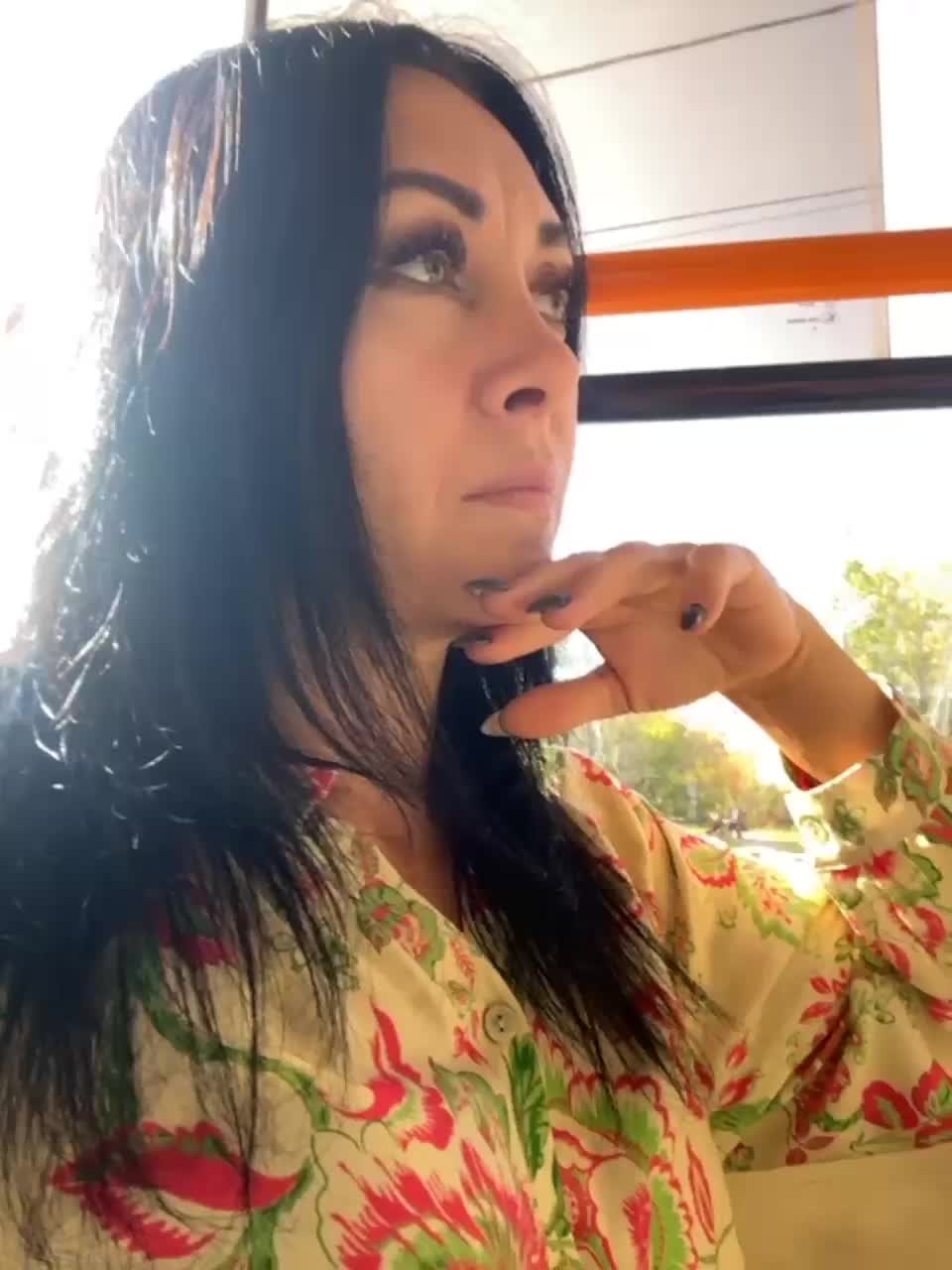 View or download file karolinamilf on 2023-09-21 from bongacams