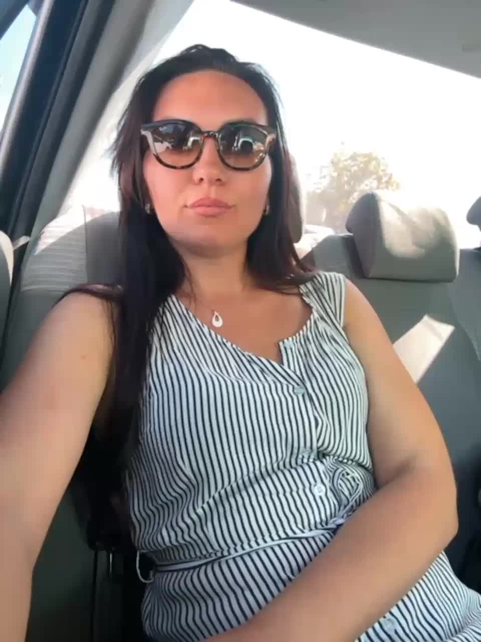 View or download file divora on 2023-09-22 from bongacams