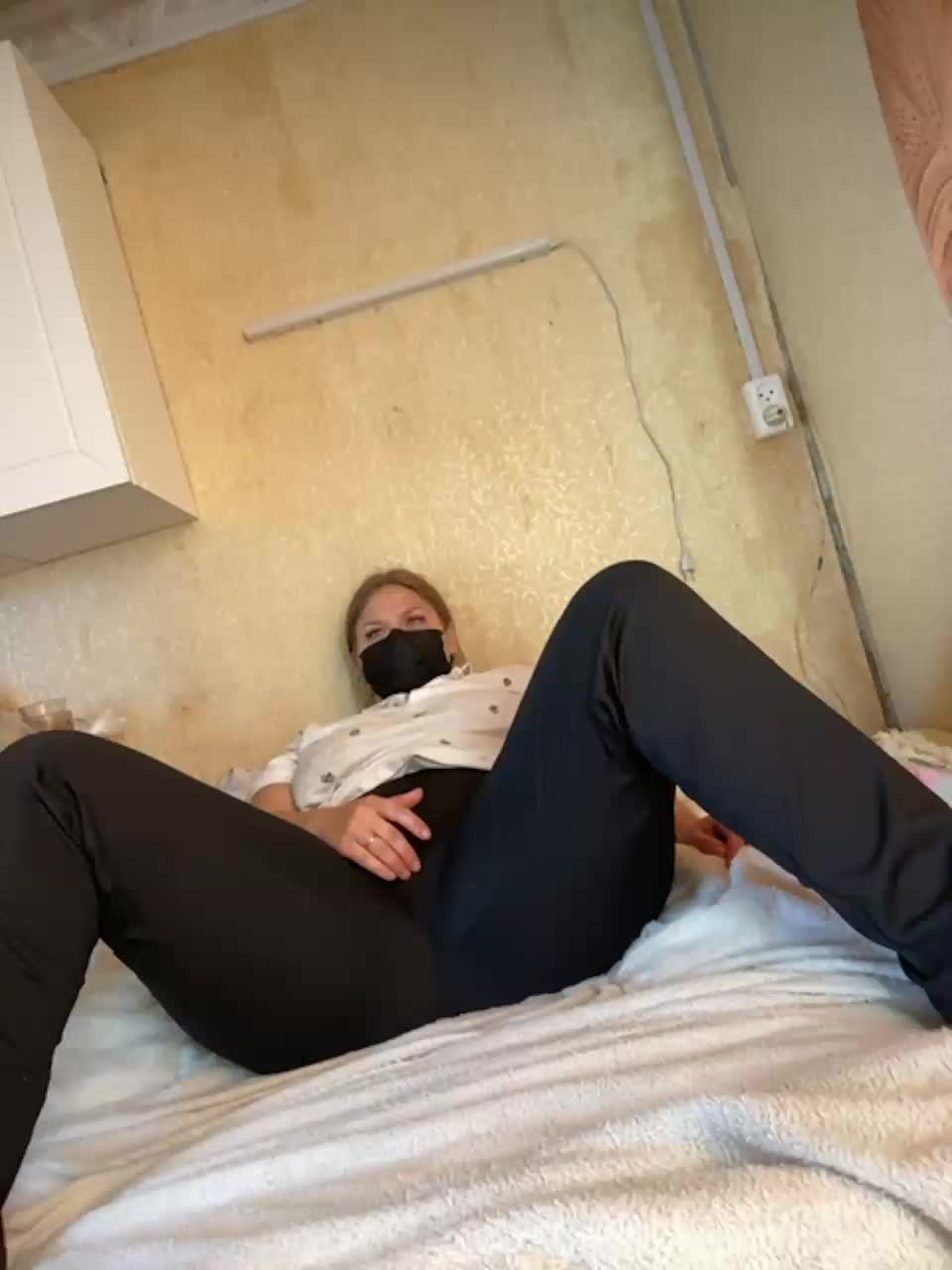 View or download file milaa1998 on 2023-09-22 from bongacams