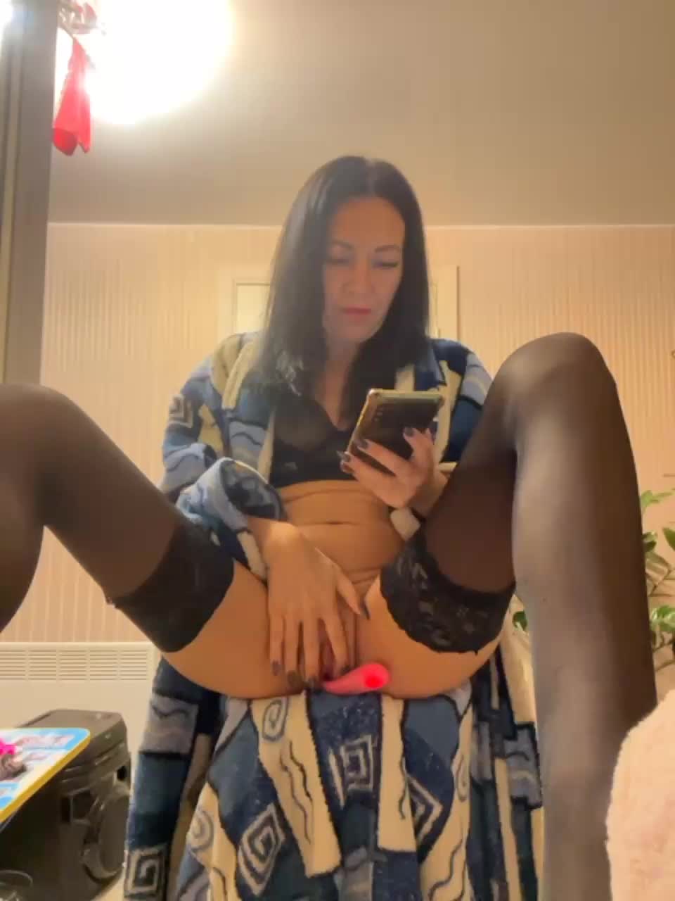 View or download file karolinamilf on 2023-09-23 from bongacams