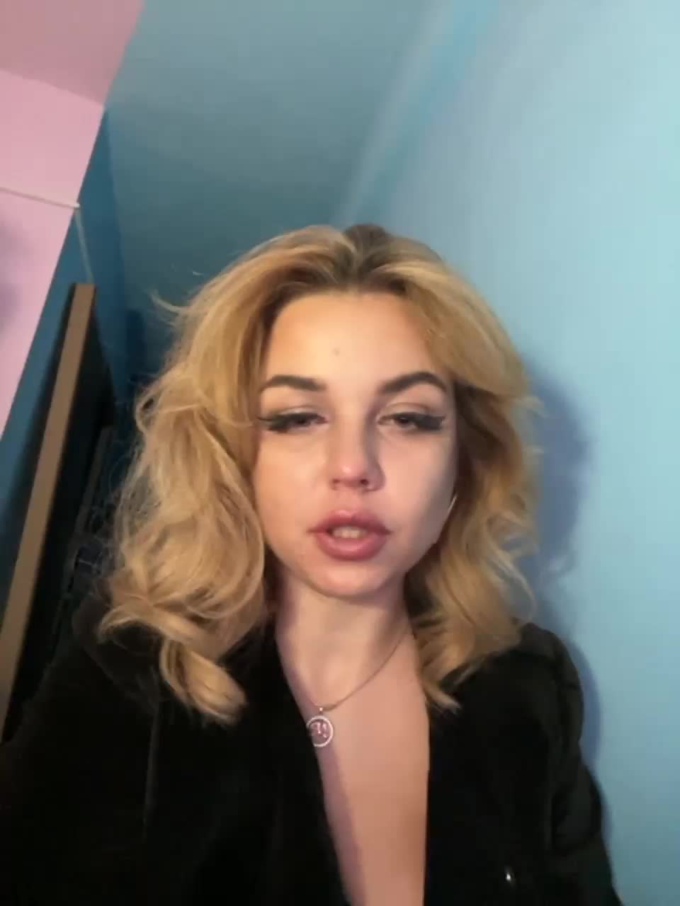 View or download file giayevangeliya on 2023-09-25 from bongacams