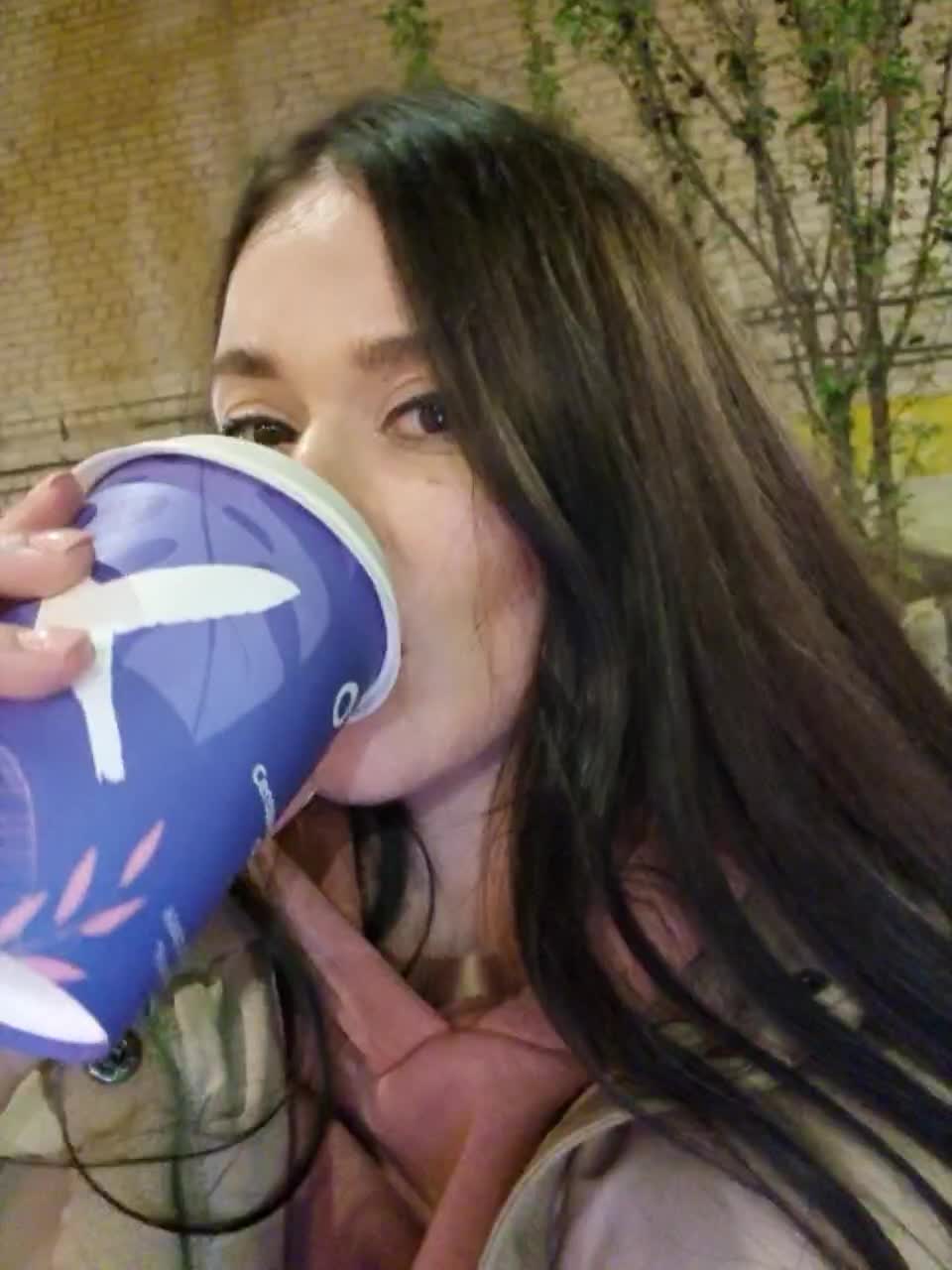 View or download file vikki100500 on 2023-09-25 from bongacams