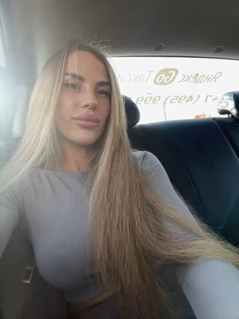 View or download file blondinochkaa on 2023-09-26 from bongacams