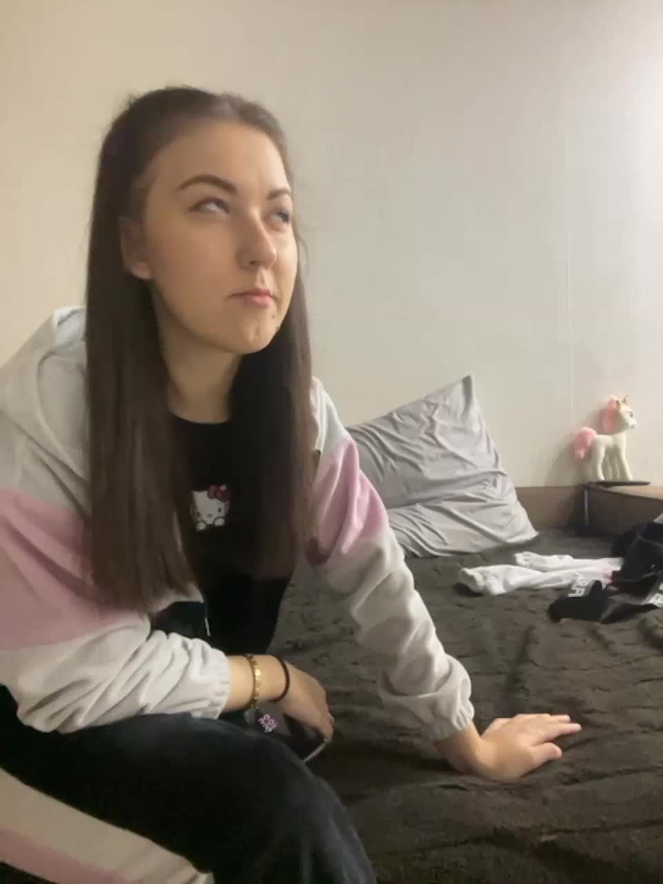 View or download file karolina7 on 2023-09-26 from bongacams