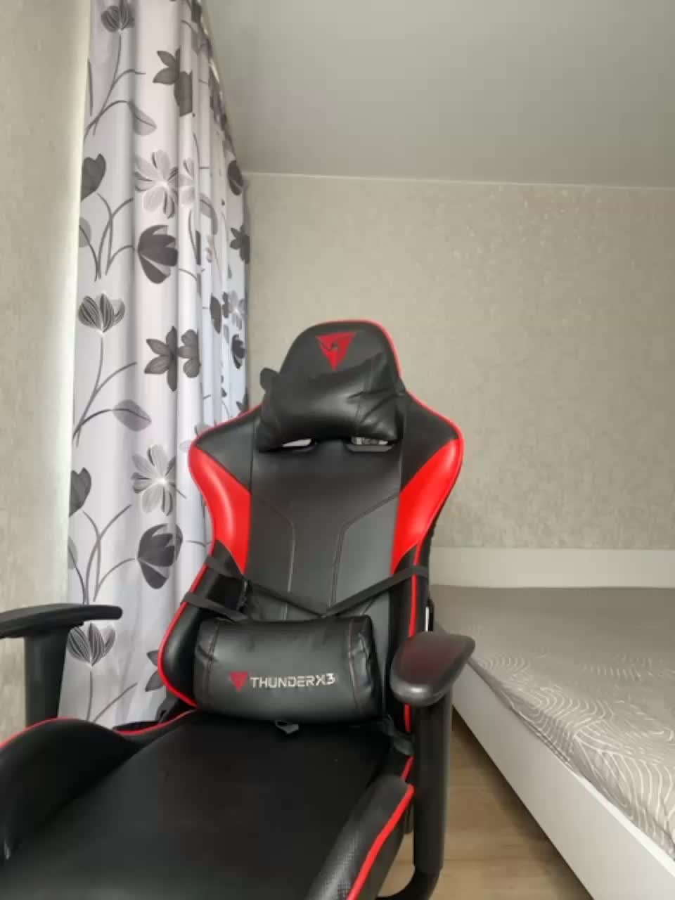 View or download file vikikiss on 2023-09-26 from bongacams