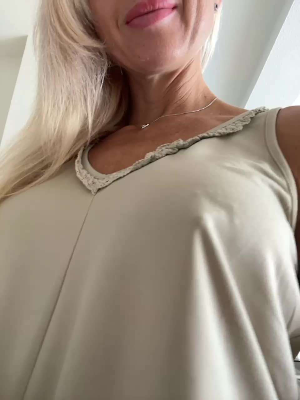 View or download file elisa_bet on 2023-09-27 from bongacams