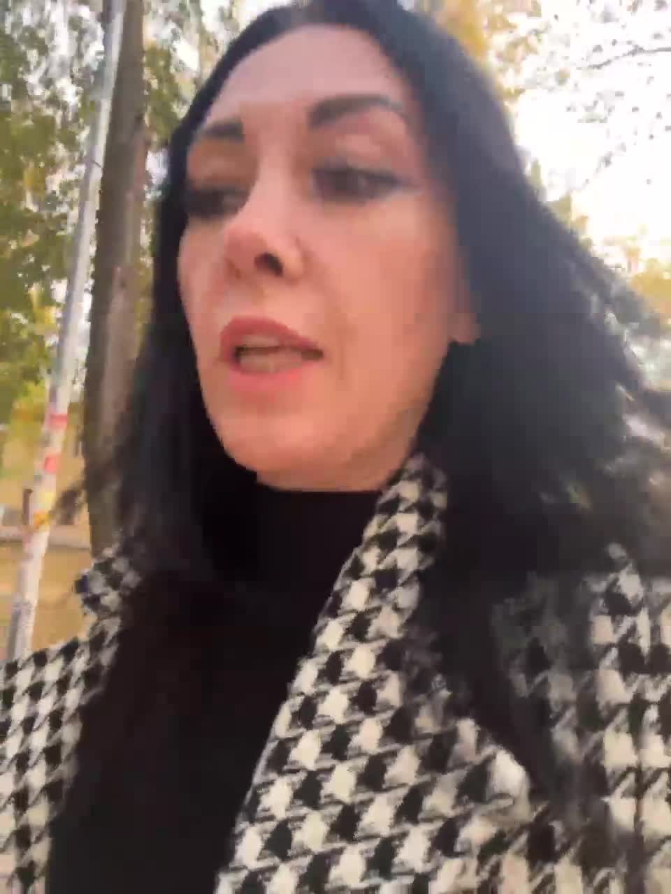 View or download file karolinamilf on 2023-09-27 from bongacams